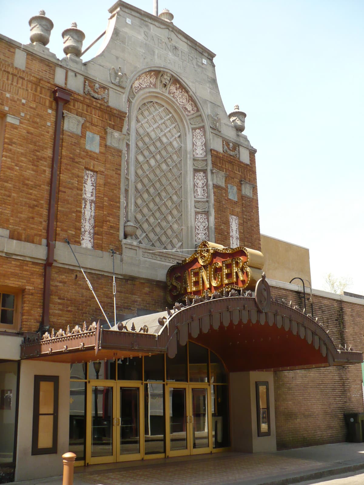 Saenger Theatre