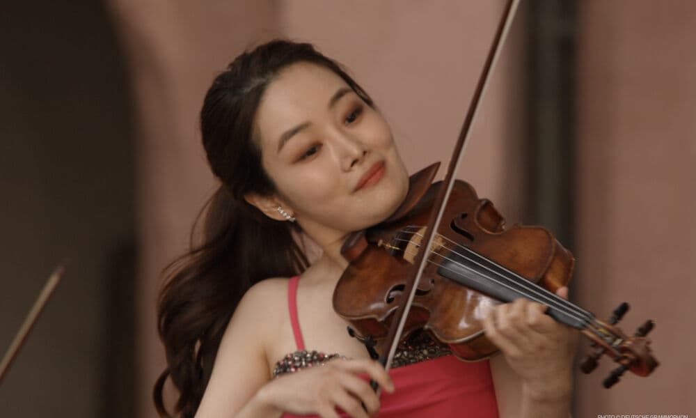 Bomsori Kim, Camerata Salzburg - Mozart: Violin Concerto No.3 — Mezzo